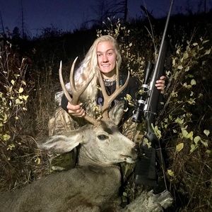 🧡ISO🧡 hunting gear / clothes